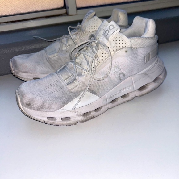 SIZE 10 | On Cloud Cloudnova 2 | All white - Picture 1 of 7